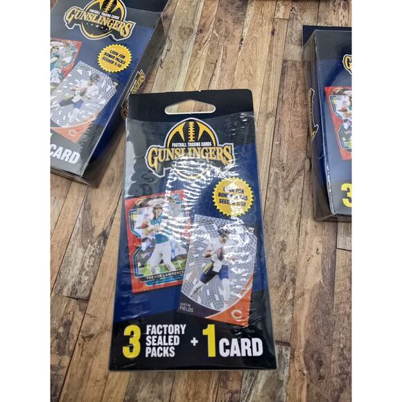 5 Boxes of GUNSLINGERS Football Trading Cards 3 Sealed Packs +1 Card 1:10 SEALED - Picture 3 of 3